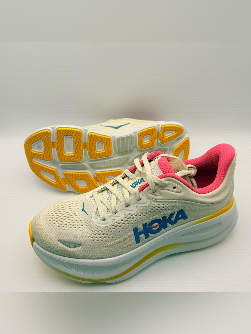 HOKA Bondi 9 Women’s Size 8.5 Running Shoes Cream Pink Yellow Worn Once with Box - Picture 4 of 10